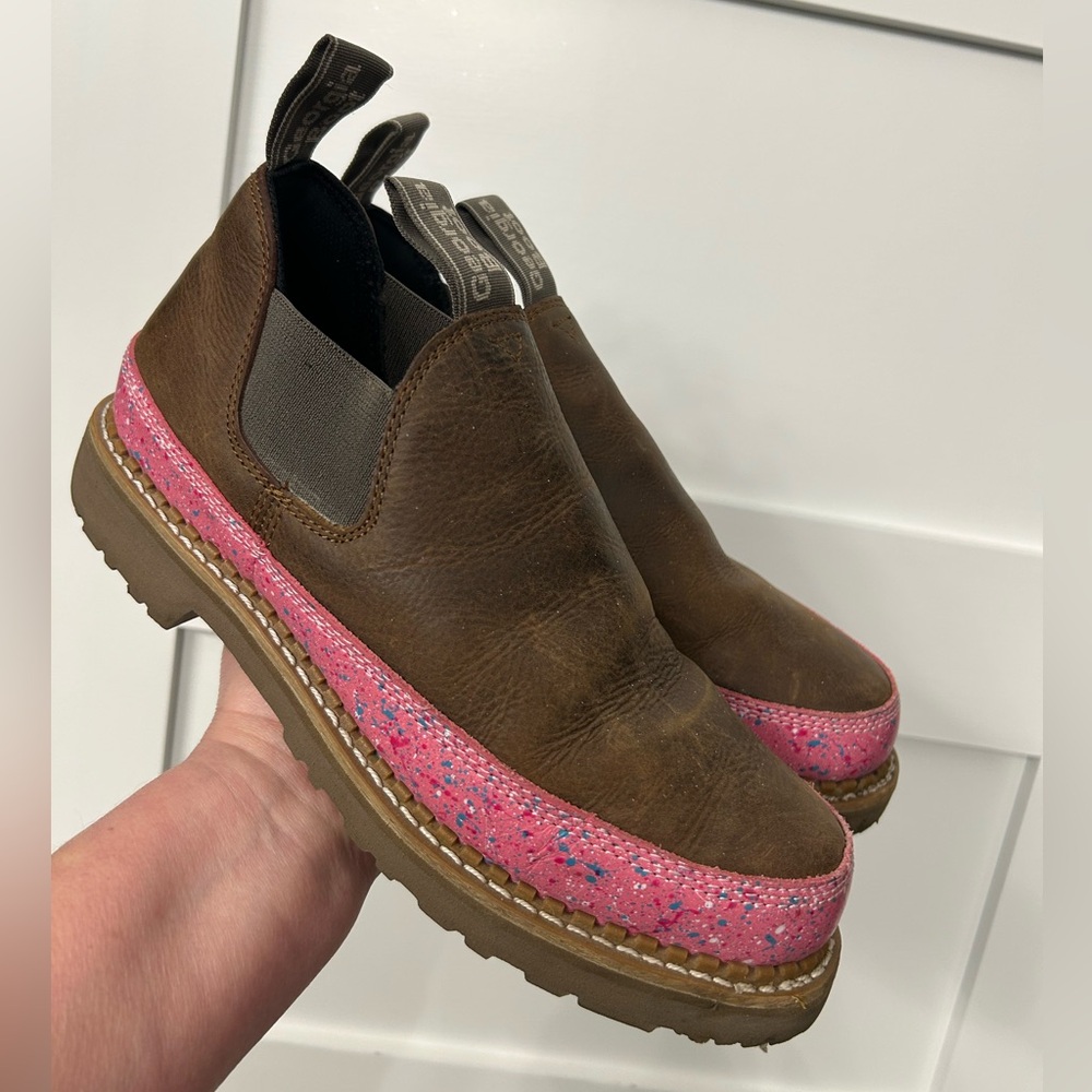 Georgia Giant Romeo Brown and Pink  Shoes / Booties Size 10